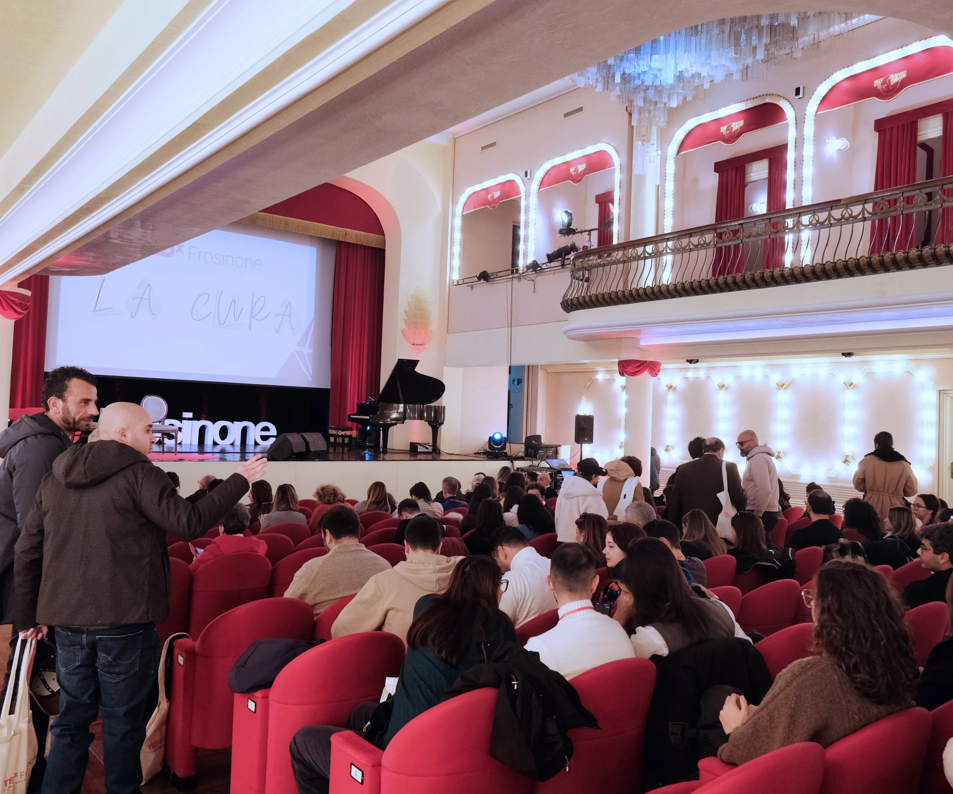 Fiuggi, TEDX Frosinone - esperienza a confronto  -- Fiuggi, TEDX Frosinone